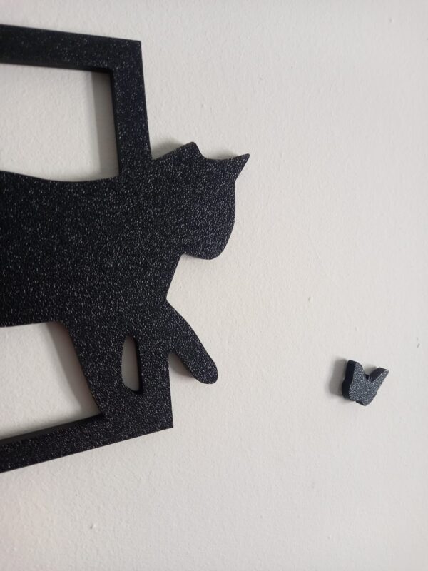 Cuadro decorativo de pared con silueta de gato y mariposa en impresión 3D