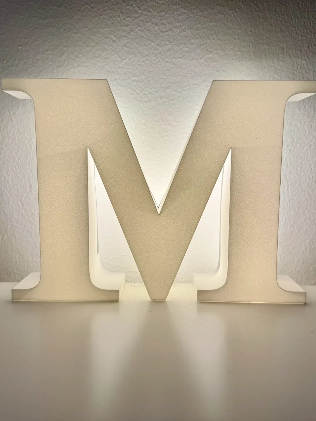 Letras en 3D retroiluminadas con tiras LED USB, perfectas para decoración personalizada